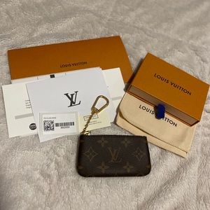 ❌SOLD❌Louis Vuitton Monogram Key Pouch